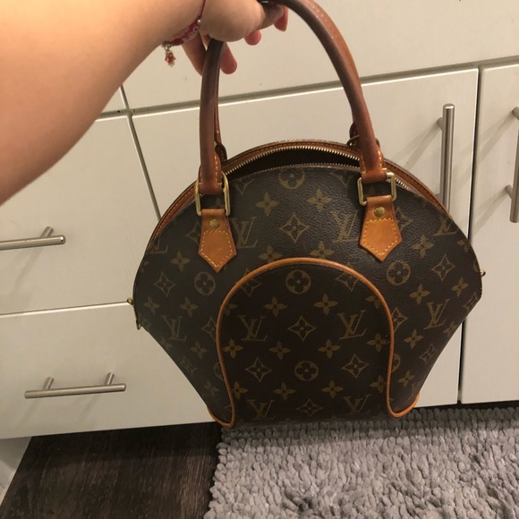 Louis Vuitton handbag - Picture 2 of 5